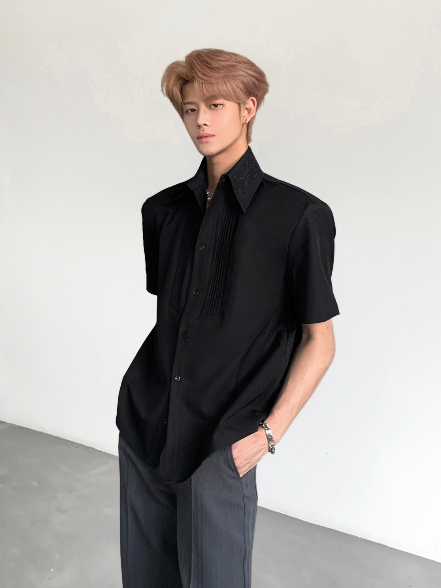 Urban Street Fashion Photography - Chemise Homme Ace Tailors à Manches