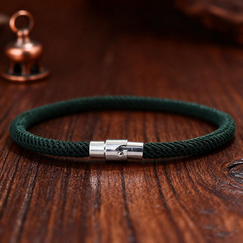 Bracelet à cordes tissé de qua - Street Fashion Milan avis et prix